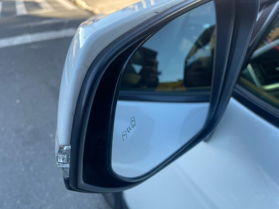 2019 Toyota RAV4 Hybrid Limited AWD, available for sale in Jamaica, New York | Sylhet Motors Inc.. Jamaica, New York 2019 Toyota RAV4 Hybrid Limited AWD, available for sale in Jamaica, New York | Sylhet Motors Inc.. Jamaica, New York