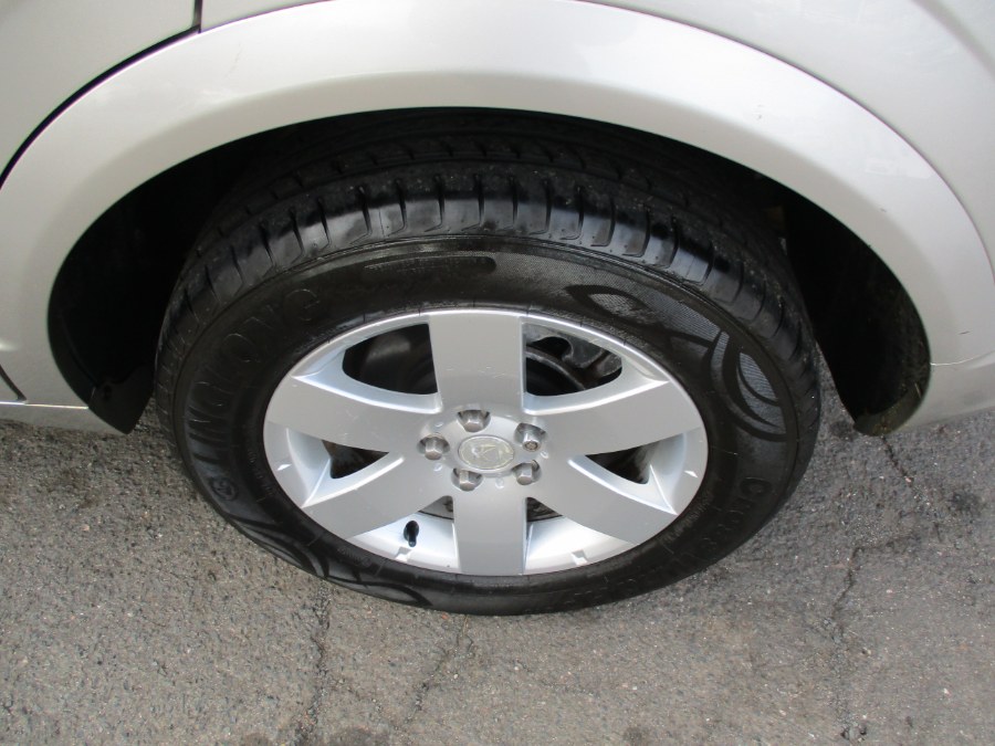 2008 Saturn VUE FWD 4dr V6 XR, available for sale in Meriden, Connecticut | Cos Central Auto. Meriden, Connecticut 2008 Saturn VUE FWD 4dr V6 XR, available for sale in Meriden, Connecticut | Cos Central Auto. Meriden, Connecticut