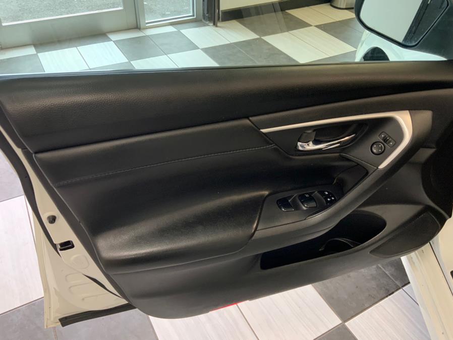 2016 Nissan Altima 4dr Sdn I4 2.5 SR, available for sale in Hartford, Connecticut | Franklin Motors Auto Sales LLC. Hartford, Connecticut 2016 Nissan Altima 4dr Sdn I4 2.5 SR, available for sale in Hartford, Connecticut | Franklin Motors Auto Sales LLC. Hartford, Connecticut