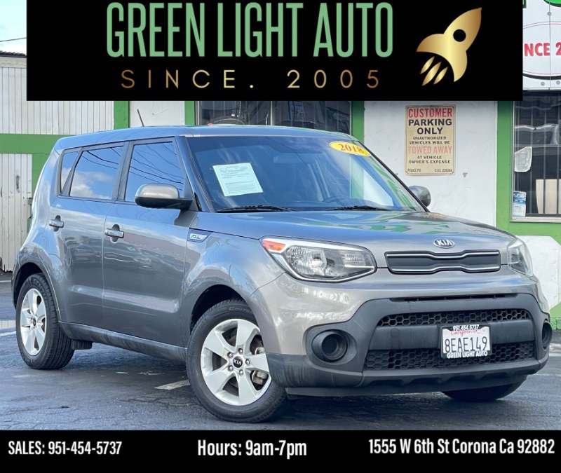 2018 Kia Soul Base Auto, available for sale in Corona, California | Green Light Auto. Corona, California