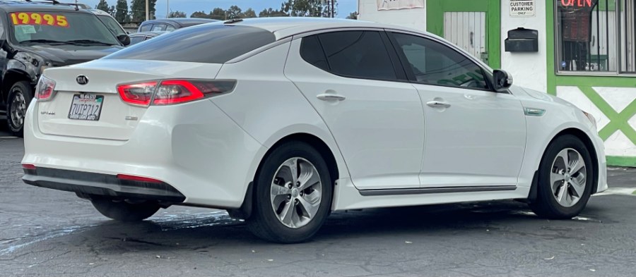 2016 Kia Optima Hybrid 4dr Sdn, available for sale in Corona, California | Green Light Auto. Corona, California 2016 Kia Optima Hybrid 4dr Sdn, available for sale in Corona, California | Green Light Auto. Corona, California