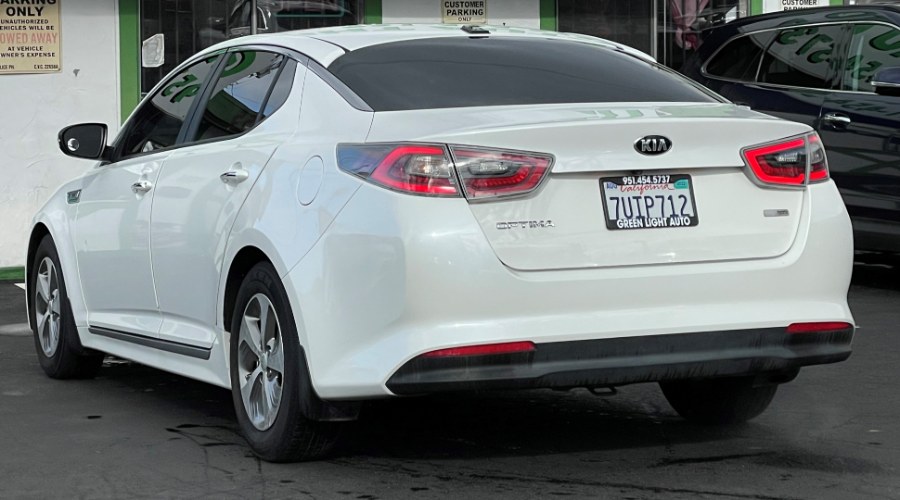 2016 Kia Optima Hybrid 4dr Sdn, available for sale in Corona, California | Green Light Auto. Corona, California 2016 Kia Optima Hybrid 4dr Sdn, available for sale in Corona, California | Green Light Auto. Corona, California