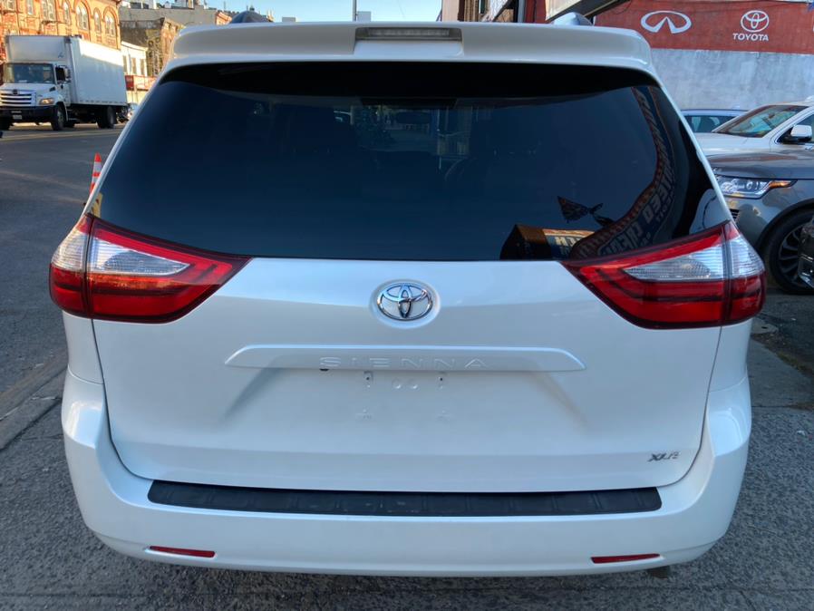 2015 Toyota Sienna 5dr 8-Pass Van XLE FWD (Natl), available for sale in Brooklyn, New York | Carsbuck Inc.. Brooklyn, New York 2015 Toyota Sienna 5dr 8-Pass Van XLE FWD (Natl), available for sale in Brooklyn, New York | Carsbuck Inc.. Brooklyn, New York