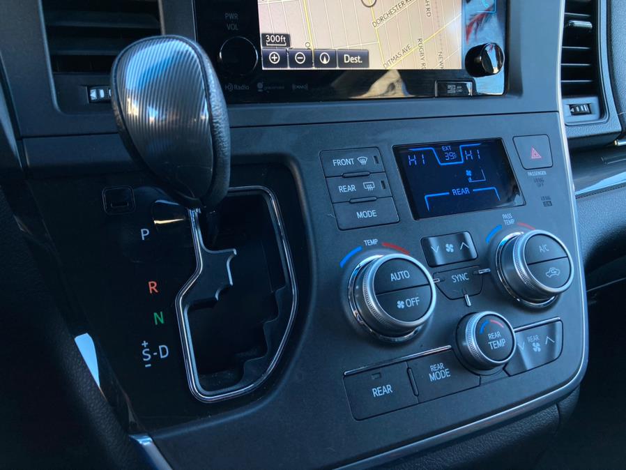 2016 Toyota Sienna 5dr 8-Pass Van SE Premium FWD (Natl), available for sale in Brooklyn, New York | Carsbuck Inc.. Brooklyn, New York 2016 Toyota Sienna 5dr 8-Pass Van SE Premium FWD (Natl), available for sale in Brooklyn, New York | Carsbuck Inc.. Brooklyn, New York