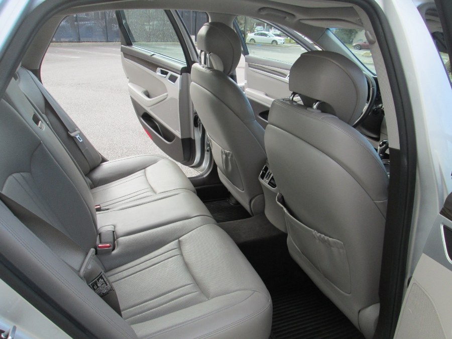 2015 Hyundai Genesis 4dr Sdn V6 3.8L RWD, available for sale in Massapequa, New York | South Shore Auto Brokers & Sales. Massapequa, New York 2015 Hyundai Genesis 4dr Sdn V6 3.8L RWD, available for sale in Massapequa, New York | South Shore Auto Brokers & Sales. Massapequa, New York