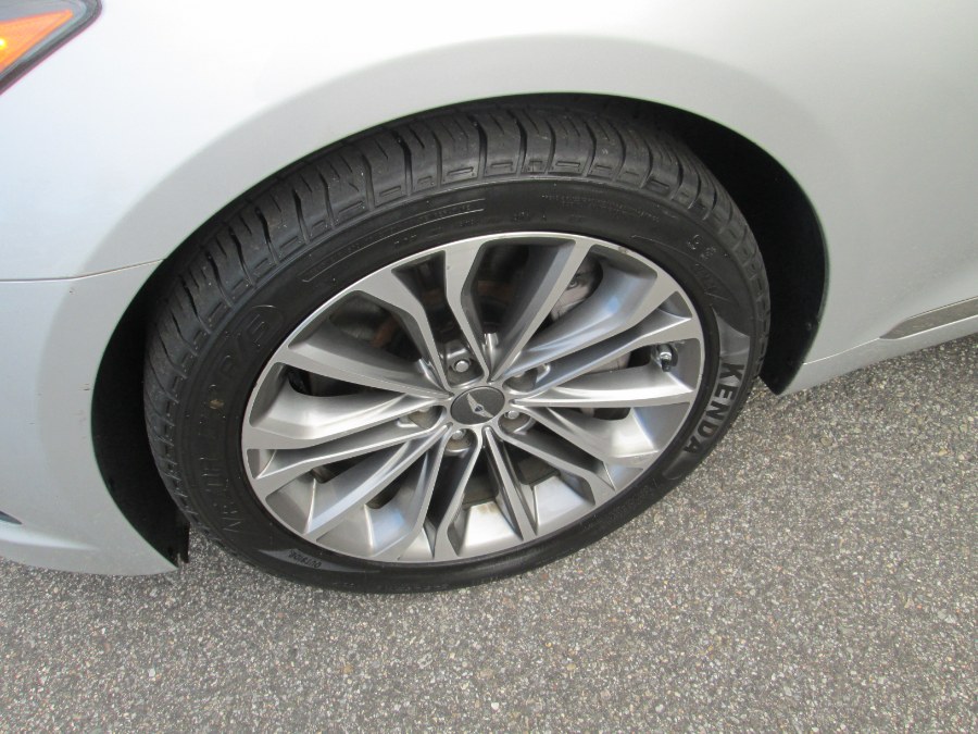 2015 Hyundai Genesis 4dr Sdn V6 3.8L RWD, available for sale in Massapequa, New York | South Shore Auto Brokers & Sales. Massapequa, New York 2015 Hyundai Genesis 4dr Sdn V6 3.8L RWD, available for sale in Massapequa, New York | South Shore Auto Brokers & Sales. Massapequa, New York