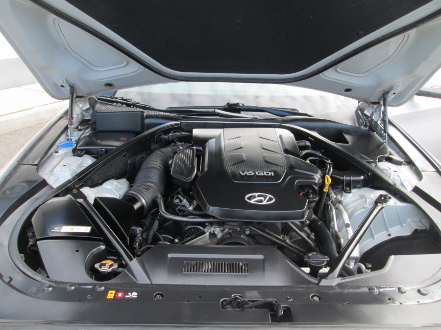 2015 Hyundai Genesis 4dr Sdn V6 3.8L RWD, available for sale in Massapequa, New York | South Shore Auto Brokers & Sales. Massapequa, New York 2015 Hyundai Genesis 4dr Sdn V6 3.8L RWD, available for sale in Massapequa, New York | South Shore Auto Brokers & Sales. Massapequa, New York