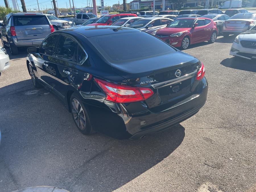 Used Nissan Altima 2.5 SR Sedan 2017 | Central florida Auto Trader. Kissimmee, Florida Used Nissan Altima 2.5 SR Sedan 2017 | Central florida Auto Trader. Kissimmee, Florida