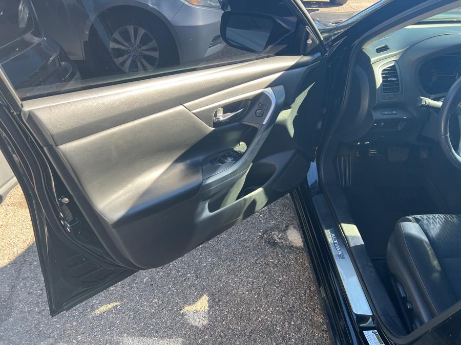 Used Nissan Altima 2.5 SR Sedan 2017 | Central florida Auto Trader. Kissimmee, Florida Used Nissan Altima 2.5 SR Sedan 2017 | Central florida Auto Trader. Kissimmee, Florida