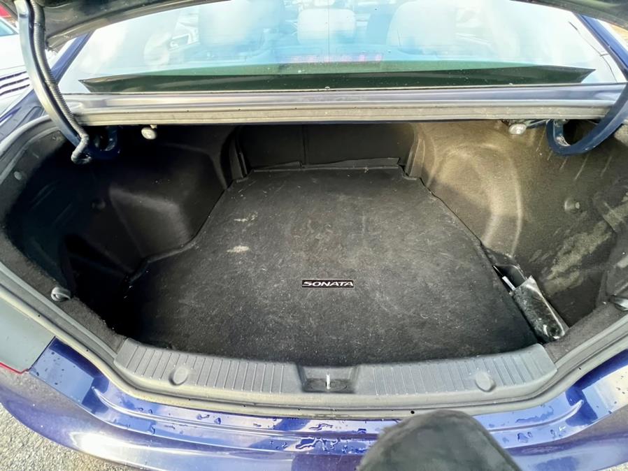 2013 Hyundai Sonata 4dr Sdn 2.4L Auto Limited, available for sale in Wallingford, Connecticut | Wallingford Auto Center LLC. Wallingford, Connecticut 2013 Hyundai Sonata 4dr Sdn 2.4L Auto Limited, available for sale in Wallingford, Connecticut | Wallingford Auto Center LLC. Wallingford, Connecticut