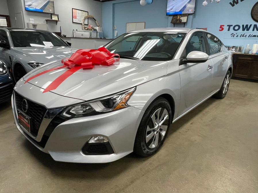 2020 Nissan Altima 2.5 S Sedan, available for sale in Inwood, New York | 5 Towns Drive. Inwood, New York 2020 Nissan Altima 2.5 S Sedan, available for sale in Inwood, New York | 5 Towns Drive. Inwood, New York