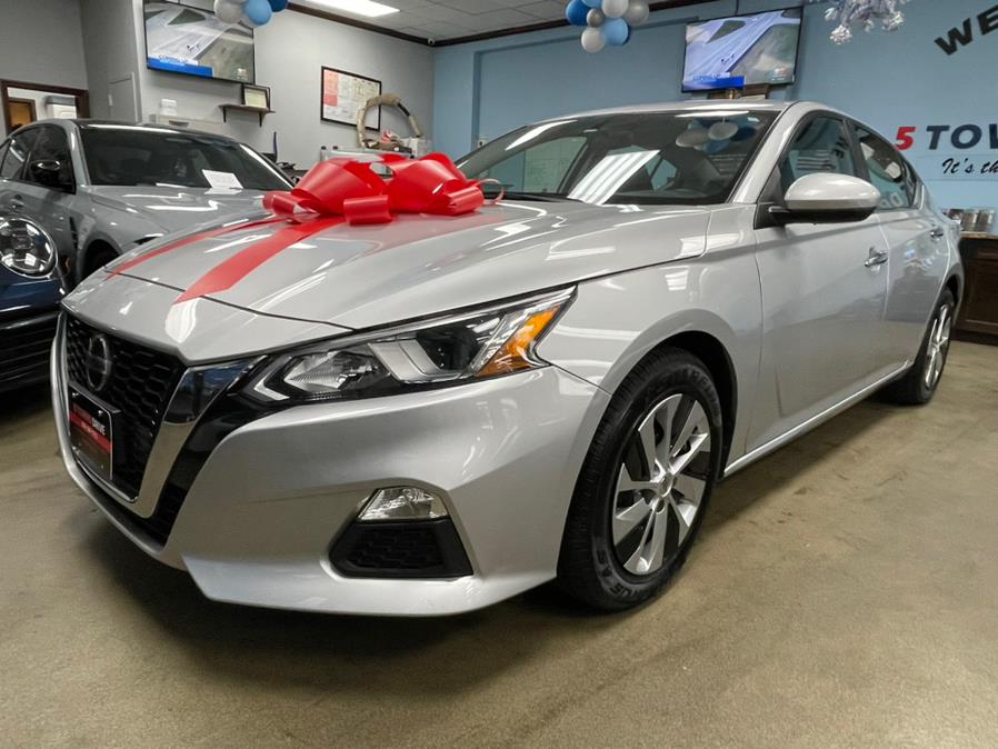 2020 Nissan Altima 2.5 S Sedan, available for sale in Inwood, New York | 5 Towns Drive. Inwood, New York 2020 Nissan Altima 2.5 S Sedan, available for sale in Inwood, New York | 5 Towns Drive. Inwood, New York