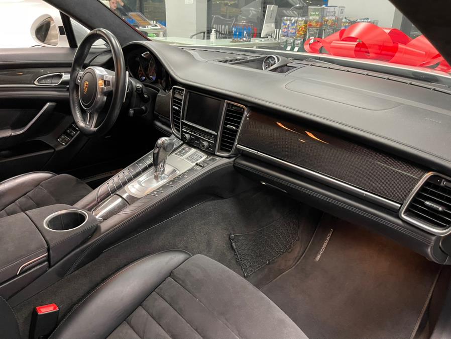 Used Porsche Panamera 4dr HB GTS 2016 | 5 Towns Drive. Inwood, New York Used Porsche Panamera 4dr HB GTS 2016 | 5 Towns Drive. Inwood, New York