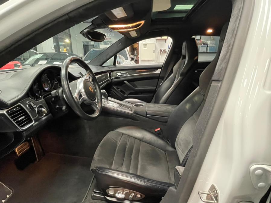 Used Porsche Panamera 4dr HB GTS 2016 | 5 Towns Drive. Inwood, New York Used Porsche Panamera 4dr HB GTS 2016 | 5 Towns Drive. Inwood, New York