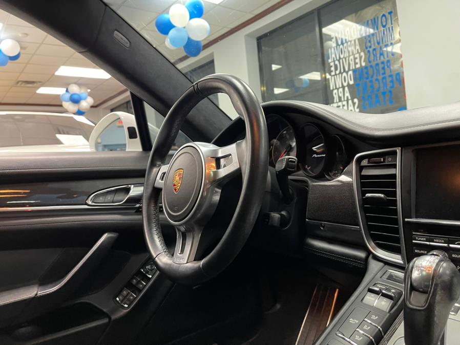 Used Porsche Panamera 4dr HB GTS 2016 | 5 Towns Drive. Inwood, New York Used Porsche Panamera 4dr HB GTS 2016 | 5 Towns Drive. Inwood, New York