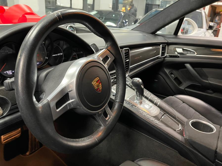 Used Porsche Panamera 4dr HB GTS 2016 | 5 Towns Drive. Inwood, New York Used Porsche Panamera 4dr HB GTS 2016 | 5 Towns Drive. Inwood, New York