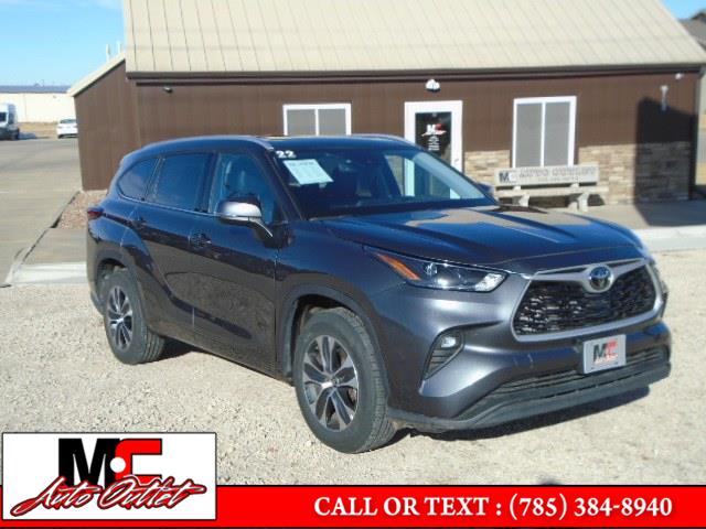 2022 Toyota Highlander XLE FWD (Natl), available for sale in Colby, Kansas | M C Auto Outlet Inc. Colby, Kansas 2022 Toyota Highlander XLE FWD (Natl), available for sale in Colby, Kansas | M C Auto Outlet Inc. Colby, Kansas