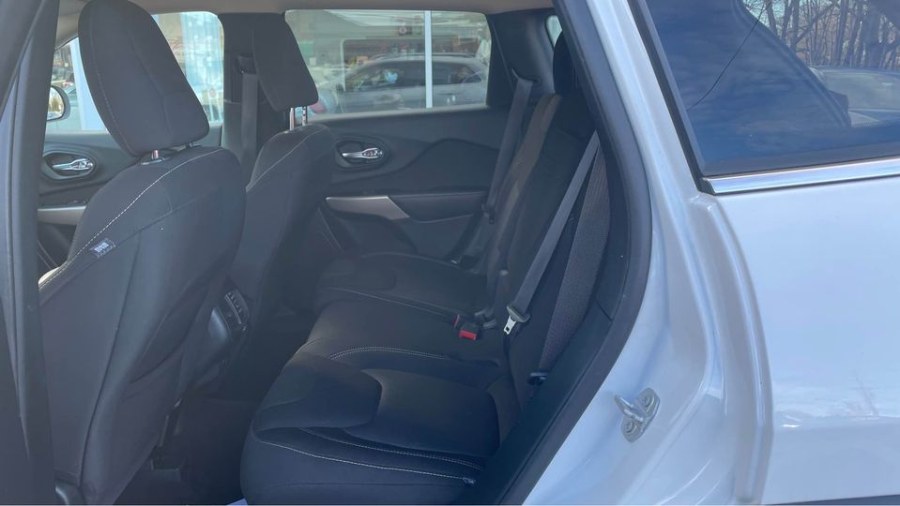 Used Jeep Cherokee Latitude 2017 | Sunrise of Elmont. Elmont, New York Used Jeep Cherokee Latitude 2017 | Sunrise of Elmont. Elmont, New York