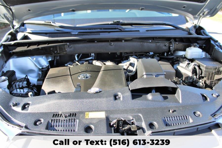 2019 Toyota Highlander XLE V6 AWD, available for sale in Great Neck, New York | Great Neck Car Buyers & Sellers. Great Neck, New York 2019 Toyota Highlander XLE V6 AWD, available for sale in Great Neck, New York | Great Neck Car Buyers & Sellers. Great Neck, New York