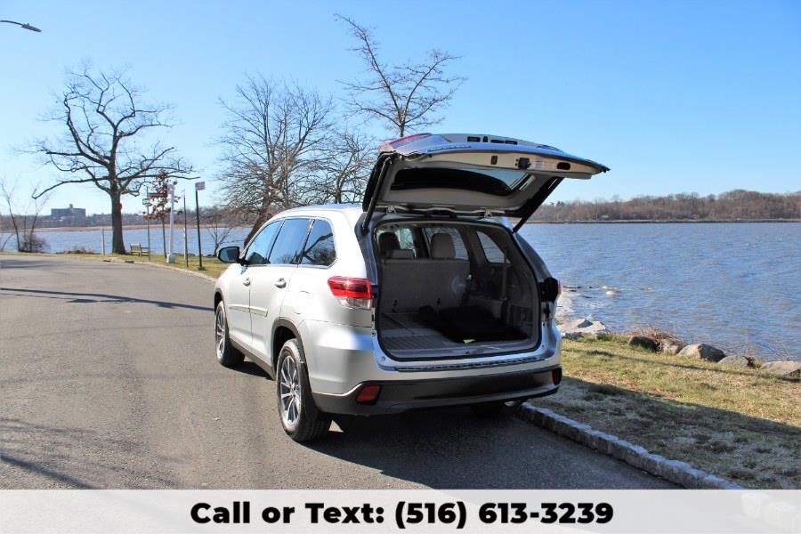 2019 Toyota Highlander XLE V6 AWD, available for sale in Great Neck, New York | Great Neck Car Buyers & Sellers. Great Neck, New York 2019 Toyota Highlander XLE V6 AWD, available for sale in Great Neck, New York | Great Neck Car Buyers & Sellers. Great Neck, New York