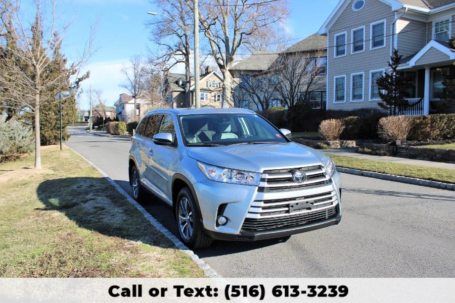 2019 Toyota Highlander XLE V6 AWD, available for sale in Great Neck, New York | Great Neck Car Buyers & Sellers. Great Neck, New York 2019 Toyota Highlander XLE V6 AWD, available for sale in Great Neck, New York | Great Neck Car Buyers & Sellers. Great Neck, New York