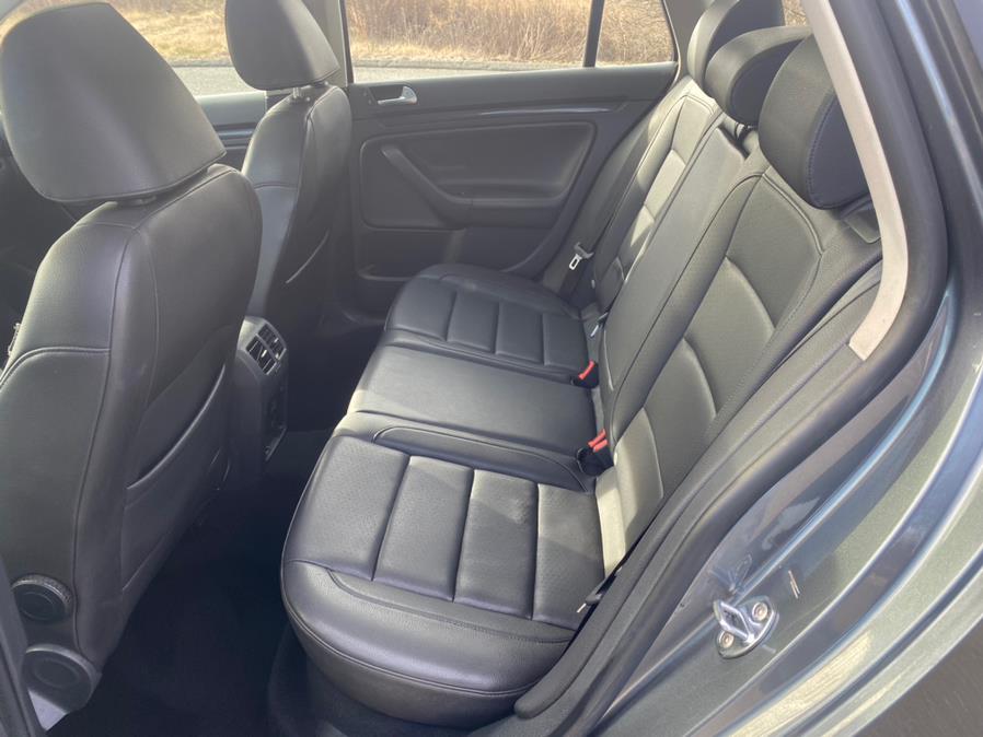 2012 Volkswagen Jetta SportWagen 4dr DSG TDI w/Sunroof, available for sale in Waterbury, Connecticut | Platinum Auto Care. Waterbury, Connecticut 2012 Volkswagen Jetta SportWagen 4dr DSG TDI w/Sunroof, available for sale in Waterbury, Connecticut | Platinum Auto Care. Waterbury, Connecticut