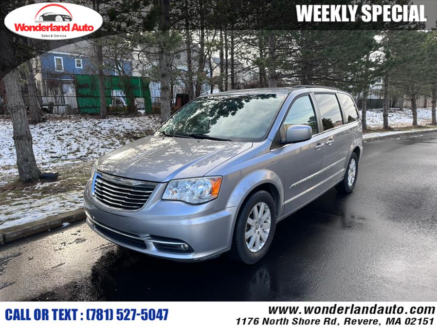 2014 Chrysler Town & Country 4dr Wgn Touring, available for sale in Revere, Massachusetts | Wonderland Auto. Revere, Massachusetts