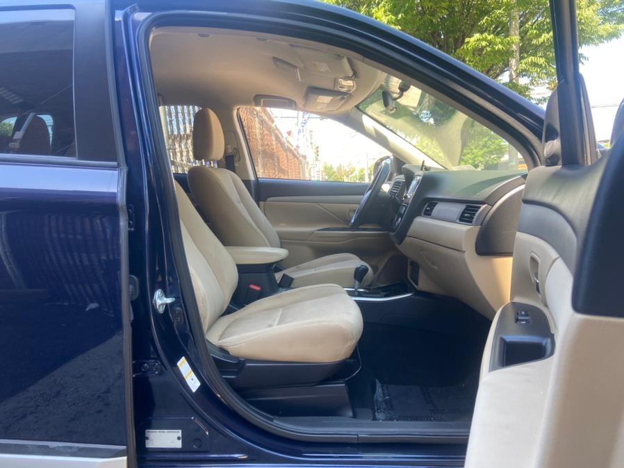 2018 Mitsubishi Outlander SE S-AWC, available for sale in Newark, New Jersey | Champion Used Auto Sales LLC. Newark, New Jersey 2018 Mitsubishi Outlander SE S-AWC, available for sale in Newark, New Jersey | Champion Used Auto Sales LLC. Newark, New Jersey