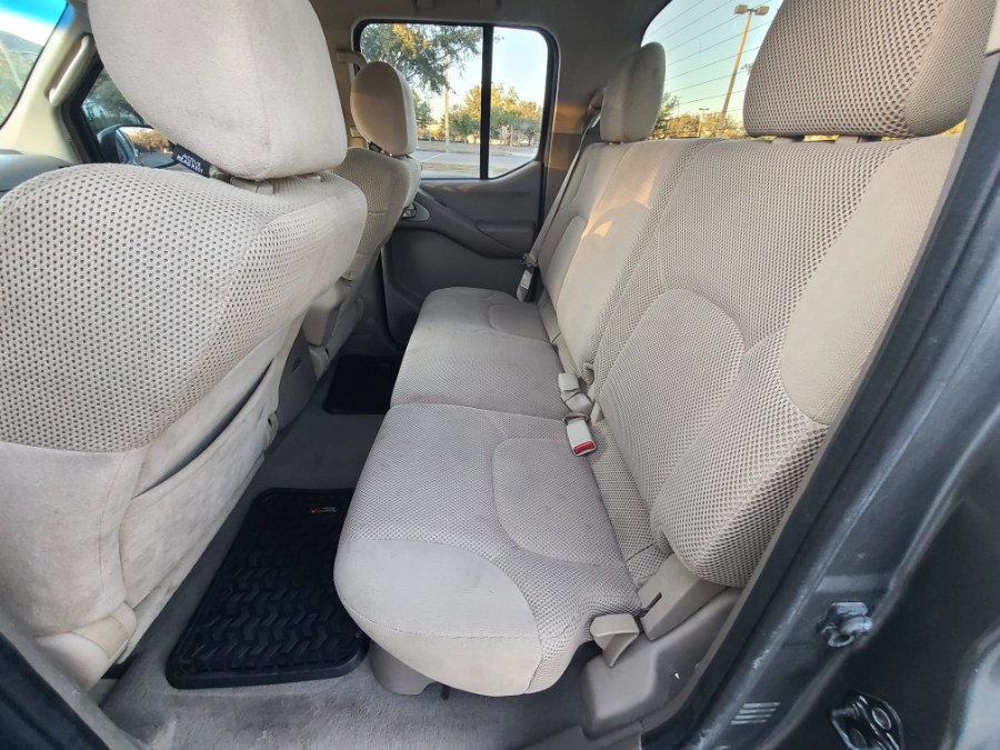 2008 Nissan Frontier 2WD Crew Cab SWB Auto SE, available for sale in Longwood, Florida | Majestic Autos Inc.. Longwood, Florida
