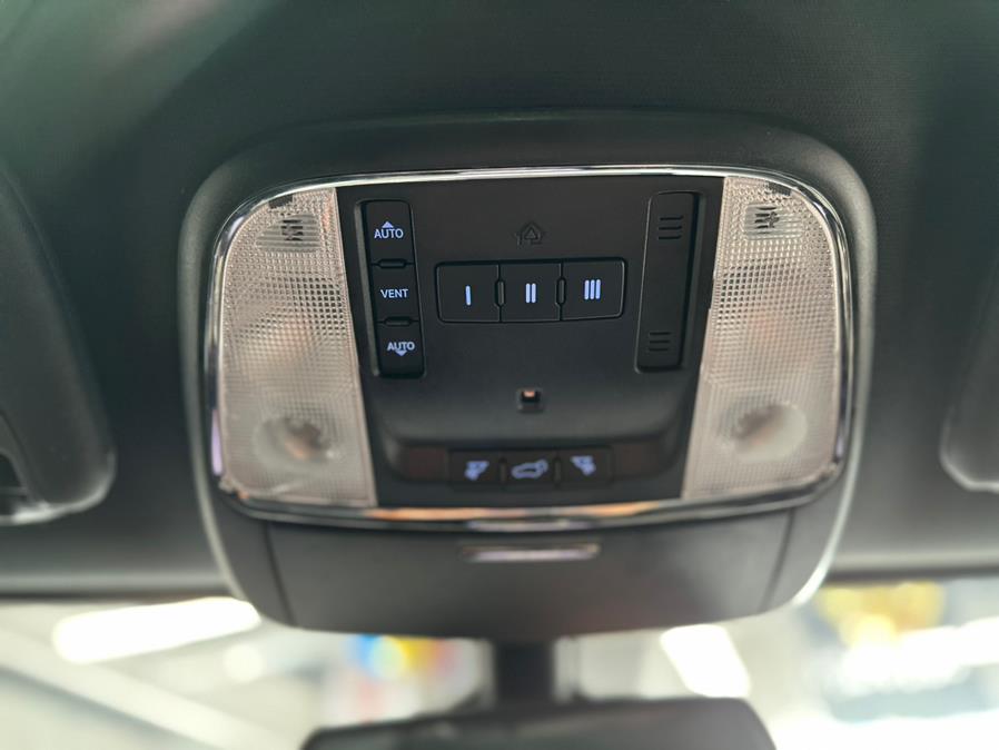 2015 Jeep Grand Cherokee Limited 4WD 4dr Limited, available for sale in Hollis, New York | Jamaica 26 Motors. Hollis, New York 2015 Jeep Grand Cherokee Limited 4WD 4dr Limited, available for sale in Hollis, New York | Jamaica 26 Motors. Hollis, New York