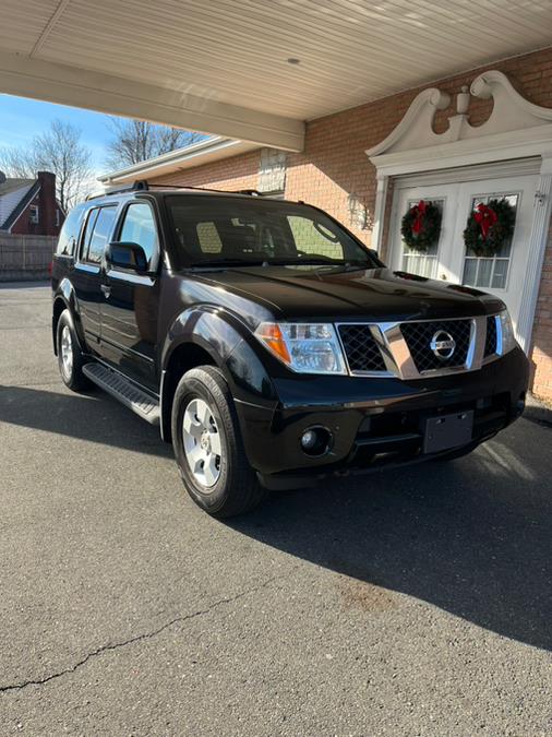 2006 Nissan Pathfinder S 4WD, available for sale in New Britain, Connecticut | Supreme Automotive. New Britain, Connecticut
