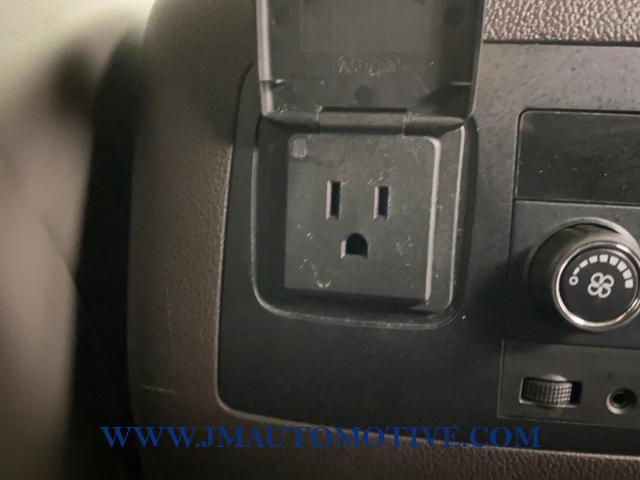 2016 GMC Yukon 4WD 4dr Denali, available for sale in Naugatuck, Connecticut | J&M Automotive Sls&Svc LLC. Naugatuck, Connecticut 2016 GMC Yukon 4WD 4dr Denali, available for sale in Naugatuck, Connecticut | J&M Automotive Sls&Svc LLC. Naugatuck, Connecticut