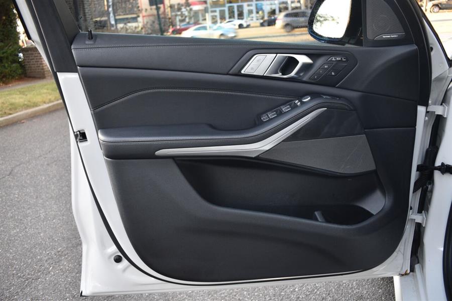 2020 BMW X7 xDrive40i AWD 4dr Sports Activity Vehicle, available for sale in Great Neck, New York | Camy Cars. Great Neck, New York 2020 BMW X7 xDrive40i AWD 4dr Sports Activity Vehicle, available for sale in Great Neck, New York | Camy Cars. Great Neck, New York