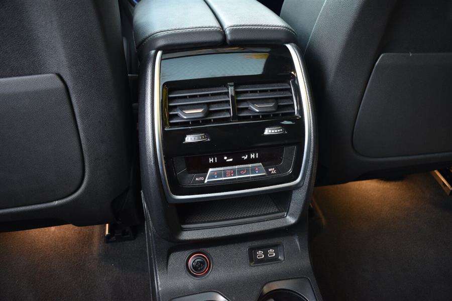 2020 BMW X7 xDrive40i AWD 4dr Sports Activity Vehicle, available for sale in Great Neck, New York | Camy Cars. Great Neck, New York 2020 BMW X7 xDrive40i AWD 4dr Sports Activity Vehicle, available for sale in Great Neck, New York | Camy Cars. Great Neck, New York