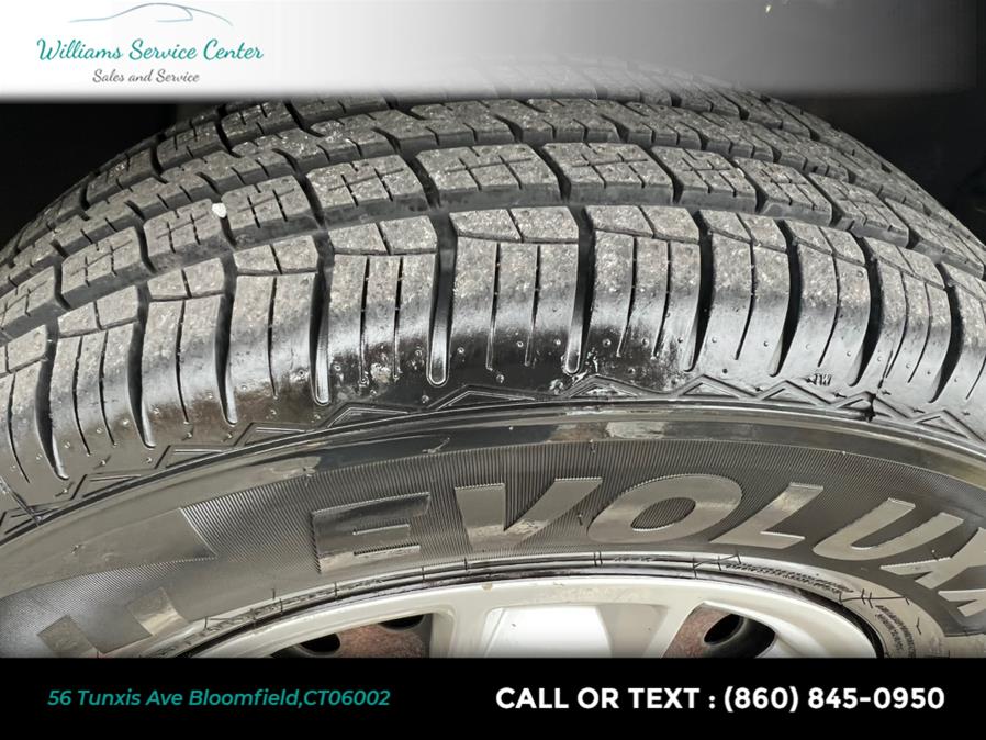 2010 Honda Element 4WD 5dr Auto LX, available for sale in Bloomfield, Connecticut | Williams Service Center. Bloomfield, Connecticut 2010 Honda Element 4WD 5dr Auto LX, available for sale in Bloomfield, Connecticut | Williams Service Center. Bloomfield, Connecticut