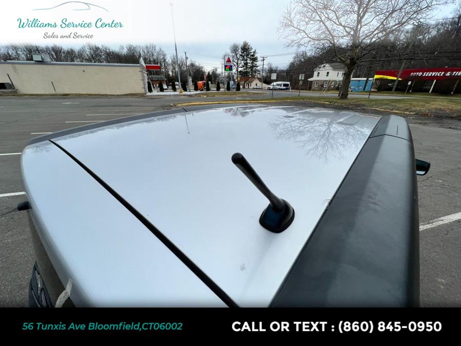 2010 Honda Element 4WD 5dr Auto LX, available for sale in Bloomfield, Connecticut | Williams Service Center. Bloomfield, Connecticut 2010 Honda Element 4WD 5dr Auto LX, available for sale in Bloomfield, Connecticut | Williams Service Center. Bloomfield, Connecticut