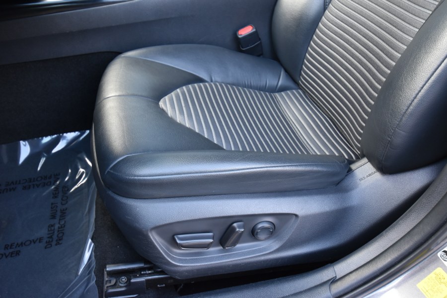 2020 Toyota Camry SE Auto, available for sale in Waterbury, Connecticut | Highline Car Connection. Waterbury, Connecticut 2020 Toyota Camry SE Auto, available for sale in Waterbury, Connecticut | Highline Car Connection. Waterbury, Connecticut
