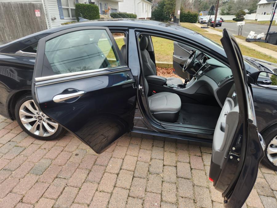 2013 Hyundai Sonata 4dr Sdn 2.4L Auto SE, available for sale in West Babylon, New York | SGM Auto Sales. West Babylon, New York 2013 Hyundai Sonata 4dr Sdn 2.4L Auto SE, available for sale in West Babylon, New York | SGM Auto Sales. West Babylon, New York