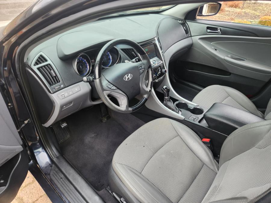 2013 Hyundai Sonata 4dr Sdn 2.4L Auto SE, available for sale in West Babylon, New York | SGM Auto Sales. West Babylon, New York 2013 Hyundai Sonata 4dr Sdn 2.4L Auto SE, available for sale in West Babylon, New York | SGM Auto Sales. West Babylon, New York