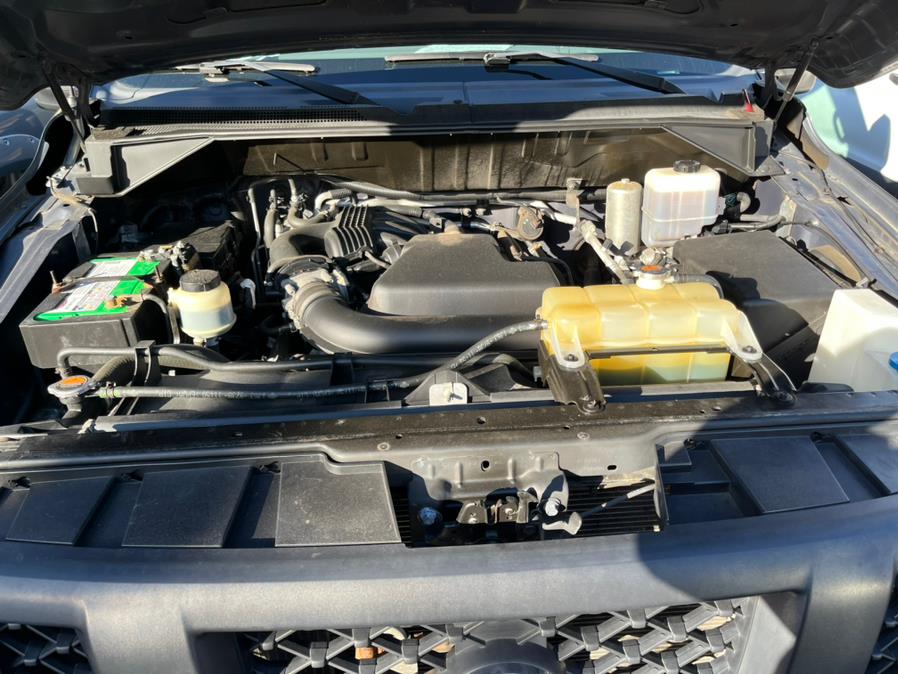 2013 Nissan NVP 3500 V6 S, available for sale in Corona, New York | Raymonds Cars Inc. Corona, New York 2013 Nissan NVP 3500 V6 S, available for sale in Corona, New York | Raymonds Cars Inc. Corona, New York
