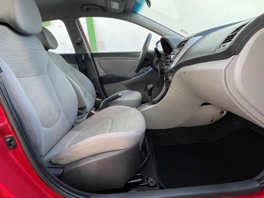 2017 Hyundai Accent SE Sedan Auto, available for sale in Corona, California | Green Light Auto. Corona, California 2017 Hyundai Accent SE Sedan Auto, available for sale in Corona, California | Green Light Auto. Corona, California