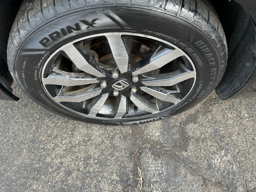 2013 Honda Civic Sdn 4dr Auto LX PZEV, available for sale in Manchester, Connecticut | Carsonmain LLC. Manchester, Connecticut 2013 Honda Civic Sdn 4dr Auto LX PZEV, available for sale in Manchester, Connecticut | Carsonmain LLC. Manchester, Connecticut