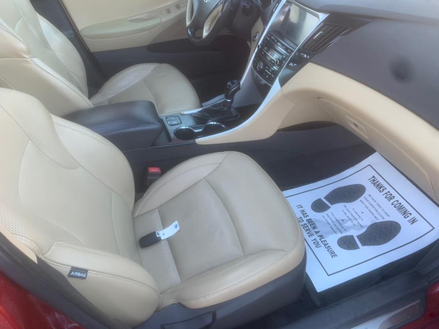 2014 Hyundai Sonata 4dr Sdn 2.4L Auto Limited PZEV, available for sale in Taunton, Massachusetts | Rt 138 Auto Center Inc . Taunton, Massachusetts 2014 Hyundai Sonata 4dr Sdn 2.4L Auto Limited PZEV, available for sale in Taunton, Massachusetts | Rt 138 Auto Center Inc . Taunton, Massachusetts