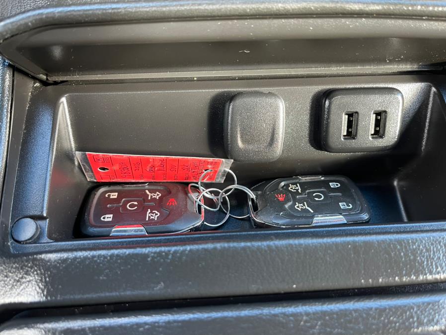 2016 GMC Yukon XL 4WD 4dr Denali, available for sale in South Windsor, Connecticut | Mike And Tony Auto Sales, Inc. South Windsor, Connecticut 2016 GMC Yukon XL 4WD 4dr Denali, available for sale in South Windsor, Connecticut | Mike And Tony Auto Sales, Inc. South Windsor, Connecticut