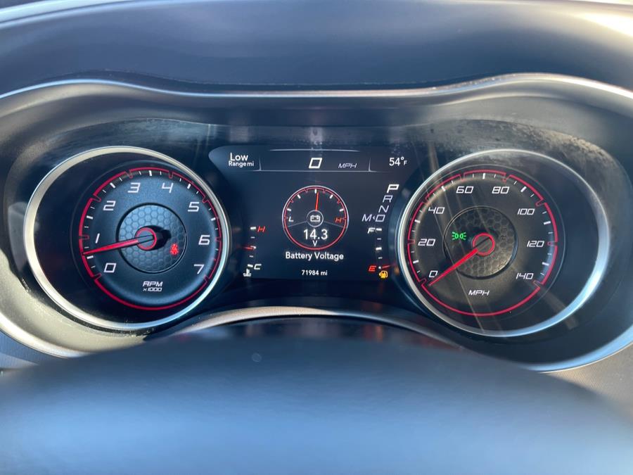 2019 Dodge Charger SXT RWD, available for sale in Newark, New Jersey | Champion Used Auto Sales LLC. Newark, New Jersey 2019 Dodge Charger SXT RWD, available for sale in Newark, New Jersey | Champion Used Auto Sales LLC. Newark, New Jersey