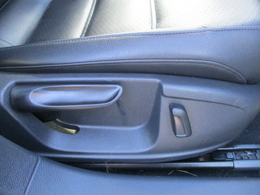 2014 Volkswagen Jetta Sedan 4dr Auto SE PZEV, available for sale in West Babylon, New York | New Gen Auto Group. West Babylon, New York 2014 Volkswagen Jetta Sedan 4dr Auto SE PZEV, available for sale in West Babylon, New York | New Gen Auto Group. West Babylon, New York