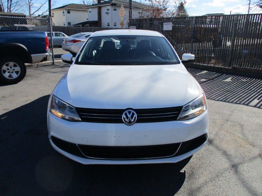 2014 Volkswagen Jetta Sedan 4dr Auto SE PZEV, available for sale in West Babylon, New York | New Gen Auto Group. West Babylon, New York 2014 Volkswagen Jetta Sedan 4dr Auto SE PZEV, available for sale in West Babylon, New York | New Gen Auto Group. West Babylon, New York