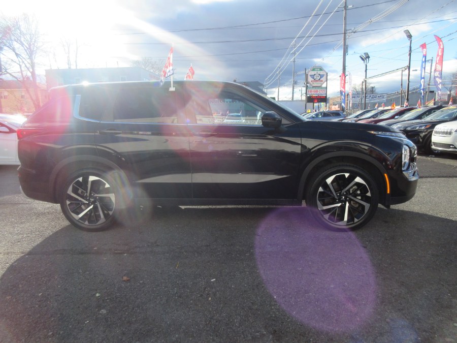 2022 Mitsubishi Outlander SE Launch Edition FWD, available for sale in Linden, New Jersey | Route 27 Auto Mall. Linden, New Jersey 2022 Mitsubishi Outlander SE Launch Edition FWD, available for sale in Linden, New Jersey | Route 27 Auto Mall. Linden, New Jersey