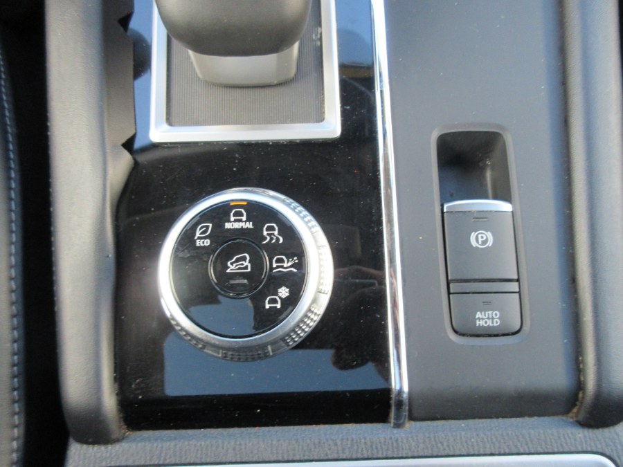 2022 Mitsubishi Outlander SE Launch Edition FWD, available for sale in Linden, New Jersey | Route 27 Auto Mall. Linden, New Jersey 2022 Mitsubishi Outlander SE Launch Edition FWD, available for sale in Linden, New Jersey | Route 27 Auto Mall. Linden, New Jersey