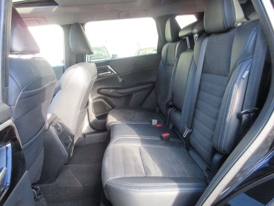 2022 Mitsubishi Outlander SE Launch Edition FWD, available for sale in Linden, New Jersey | Route 27 Auto Mall. Linden, New Jersey 2022 Mitsubishi Outlander SE Launch Edition FWD, available for sale in Linden, New Jersey | Route 27 Auto Mall. Linden, New Jersey